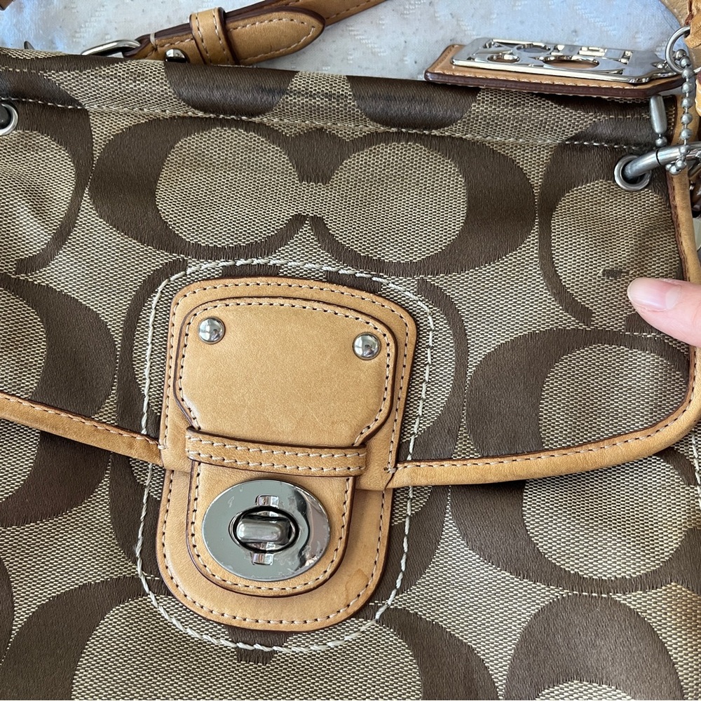 Coach 70th Anniversary Limited Edition Tote with Charms - Picture 9 of 11